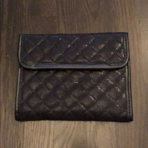 black make up brush case
